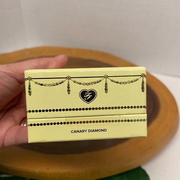 Too Faced Diamond Fire Highlighter NwT Diamond Light - Picture 8 of 10